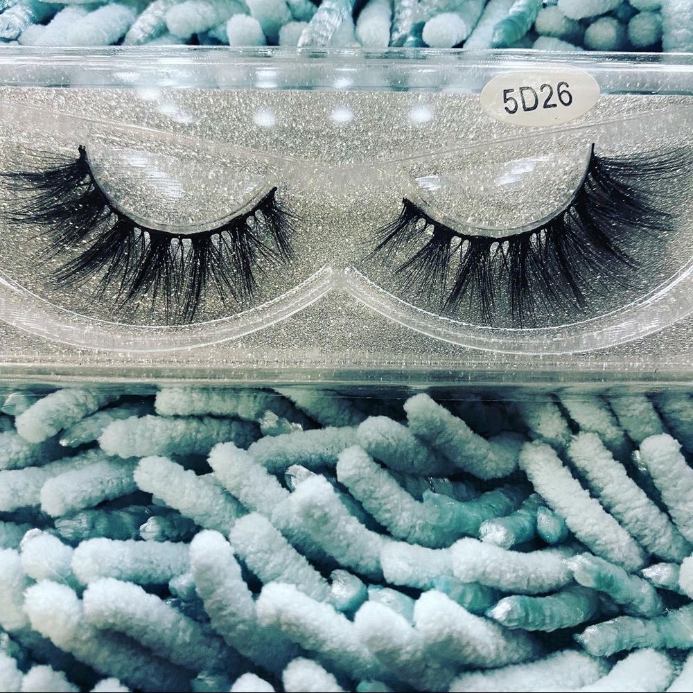 Mink eyelashes